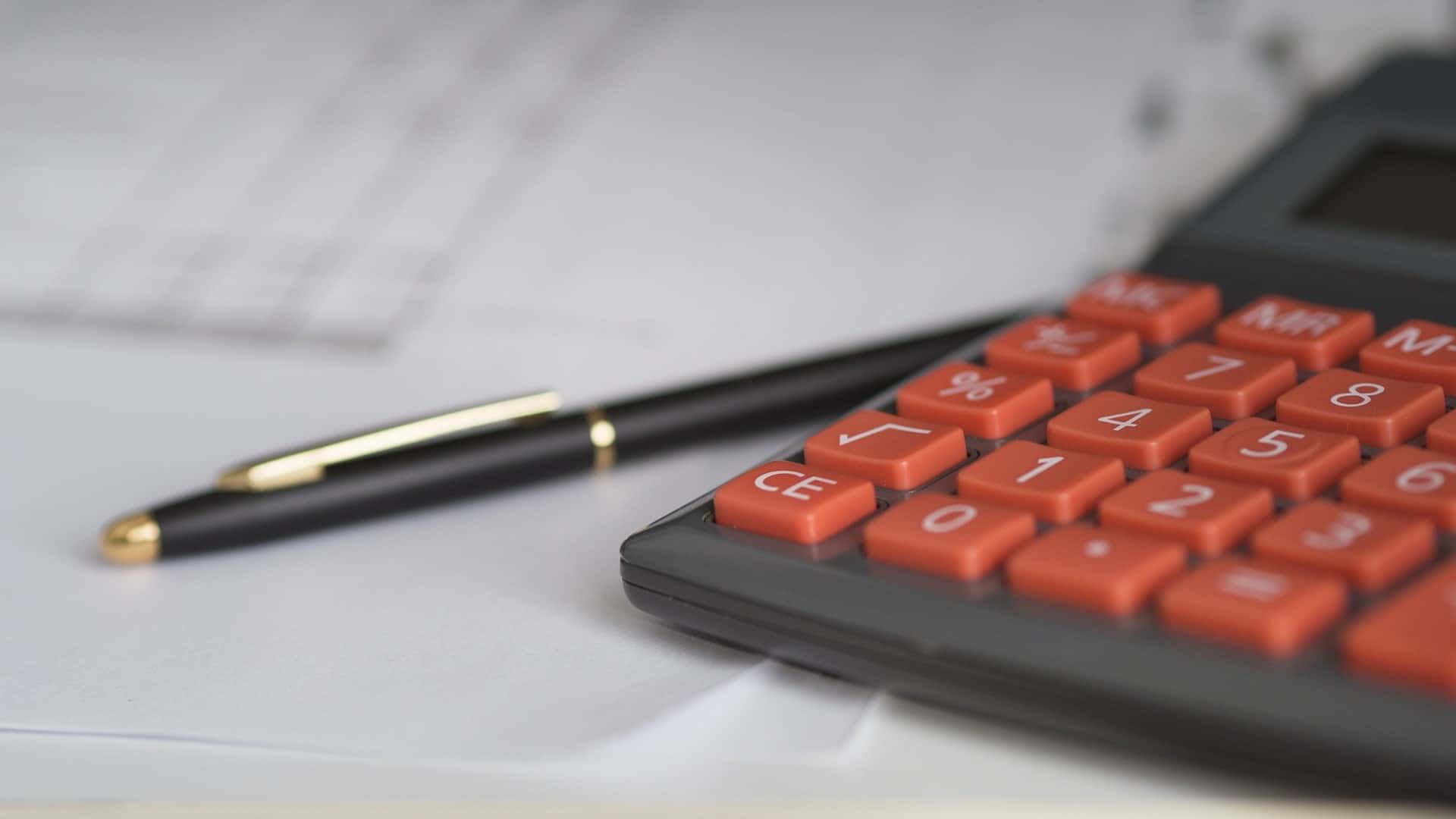 financing-options Calculator and pen background image